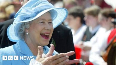 126656126 thequeen 2003.jpg