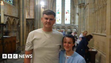 126683234 callumandsydney.jpg