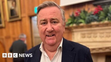 133201010 stephengrimason.jpg