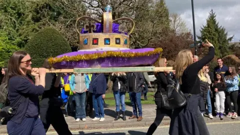 Michelle Lyons/BBC Ilkley Carnival 2023 procession